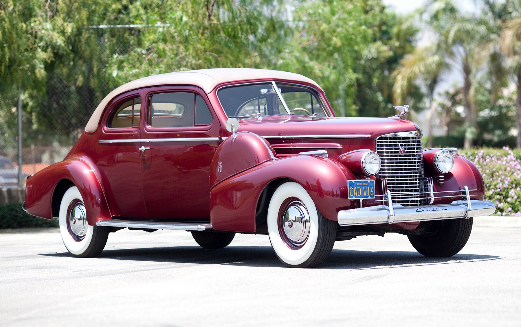 1940 Cadillac Series 90 V-16 Sport Coupe