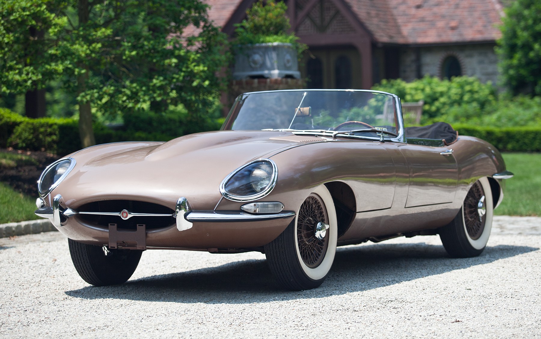 1961 Jaguar E-Type Series I 3.8-Litre Roadster (1)