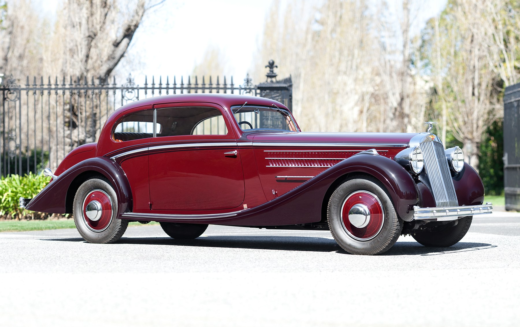 1937 Hispano-Suiza K6 Coach Mouette