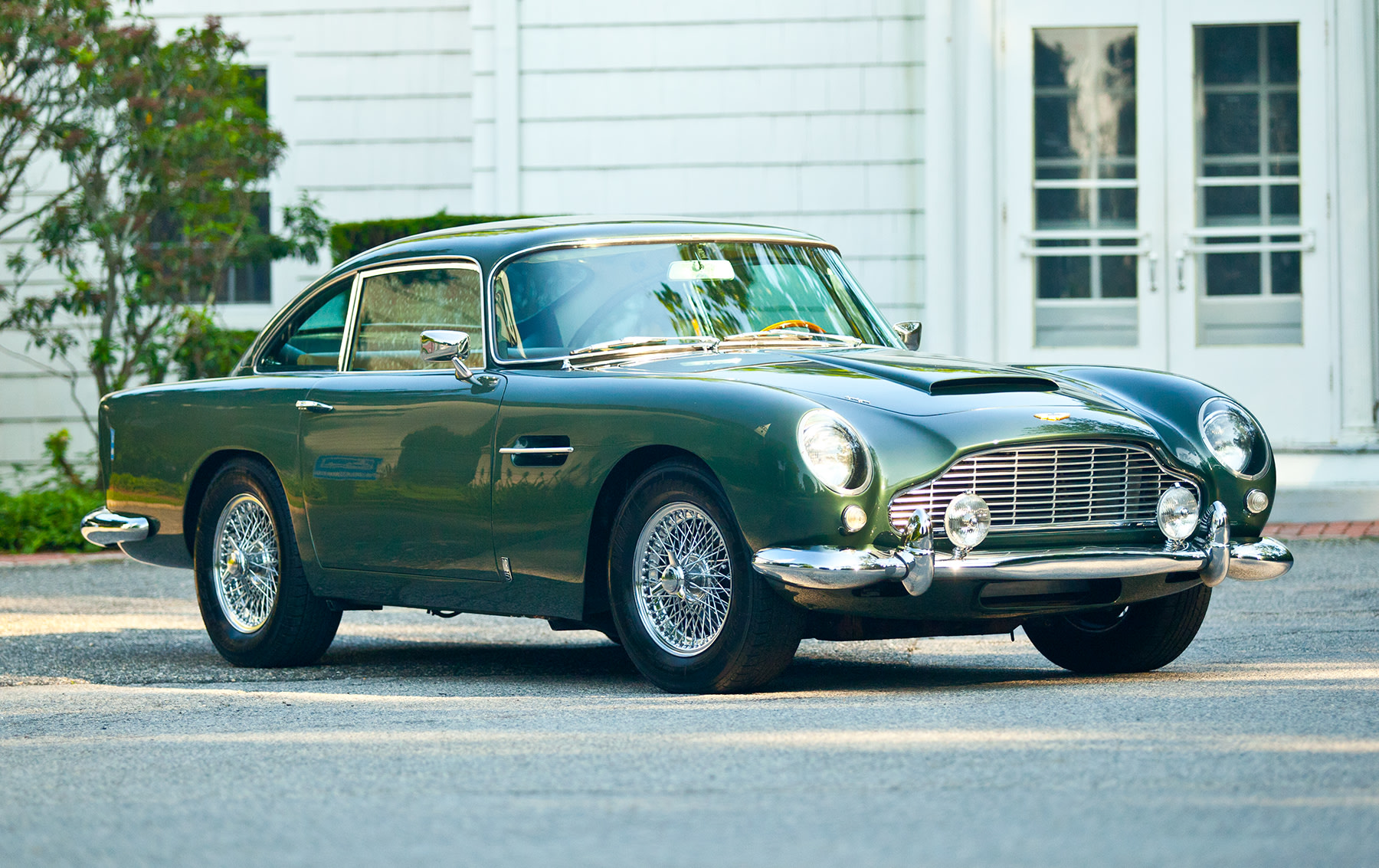 1965 Aston Martin DB5 (1)