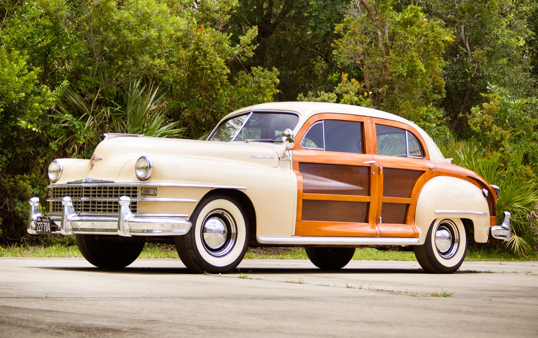 1948 Chrysler Town and Country Sedan-2