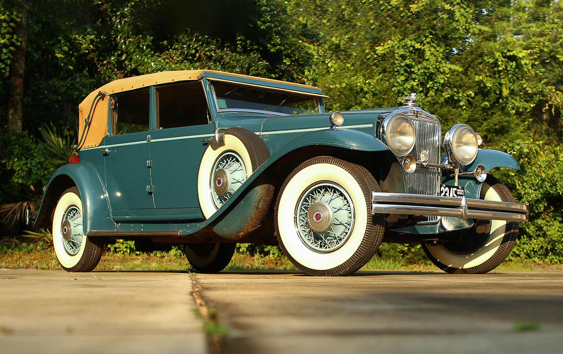 1931 Stutz DV-32 Convertible Sedan