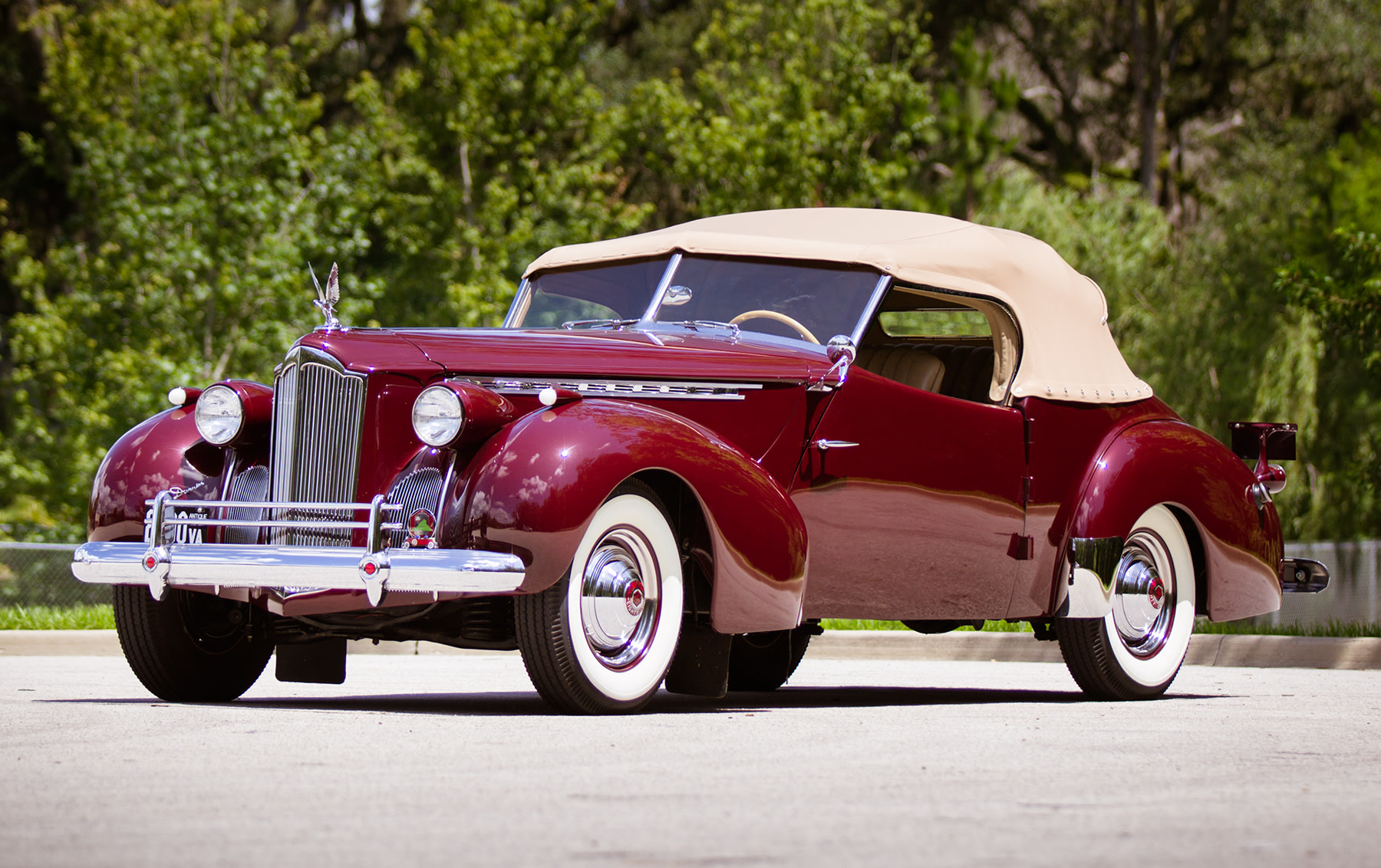 1940 Packard Custom Super-Eight 180 Convertible Victoria