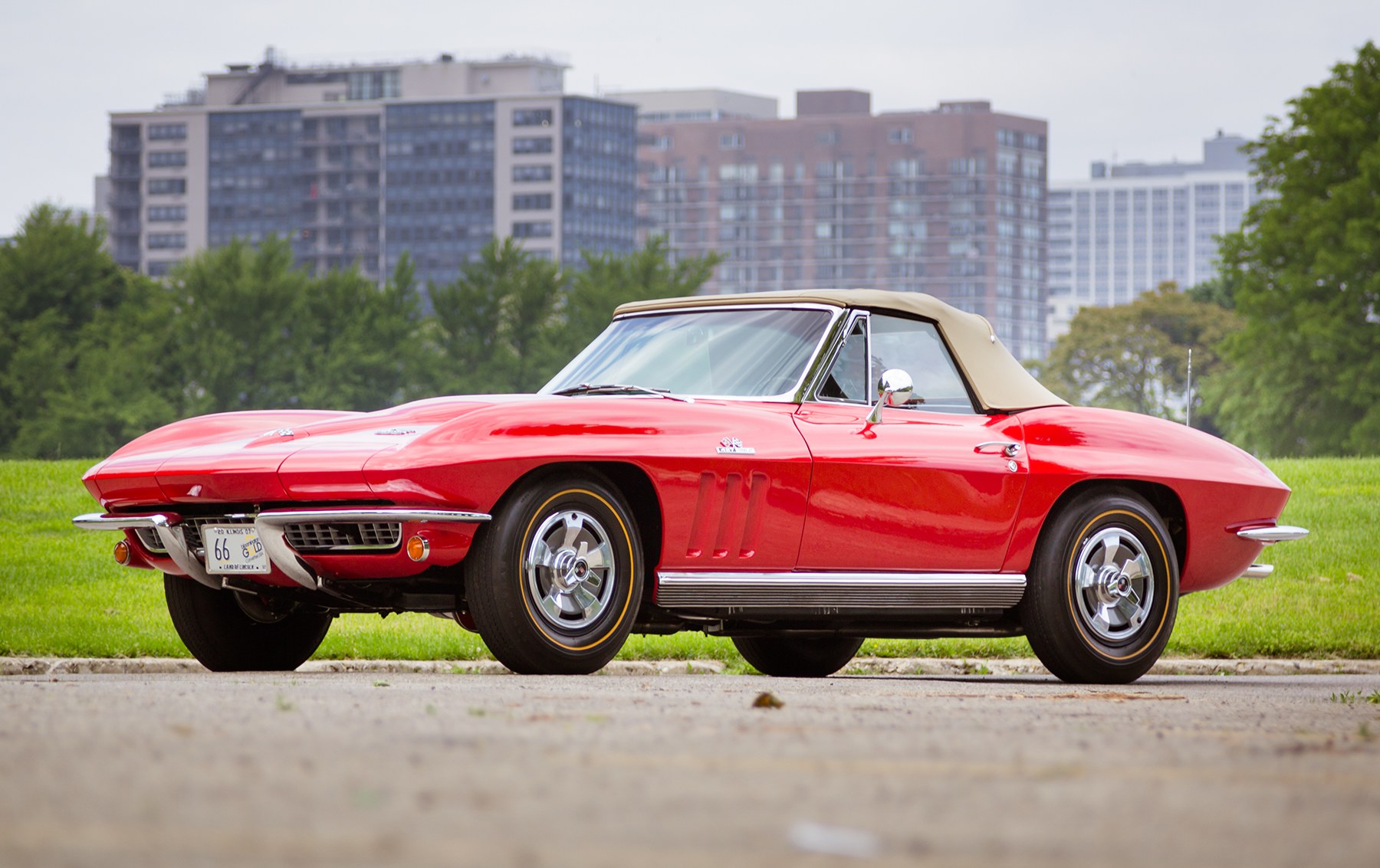 1966 Chevrolet Corvette 427/425 Roadster (1)