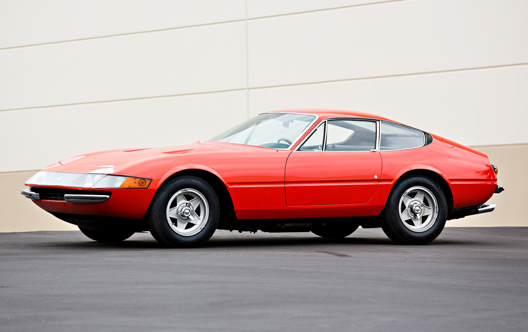 1969 Ferrari 365 GTB/4 Daytona (1)