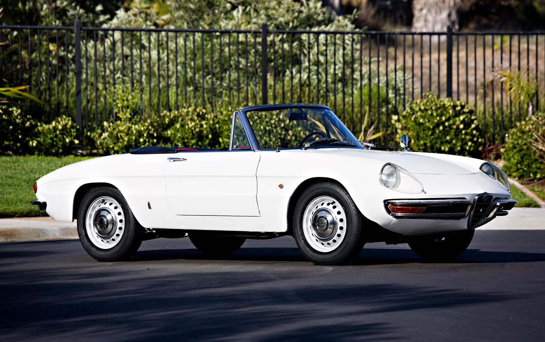 1967 Alfa Romeo 1600 Duetto Spider-2