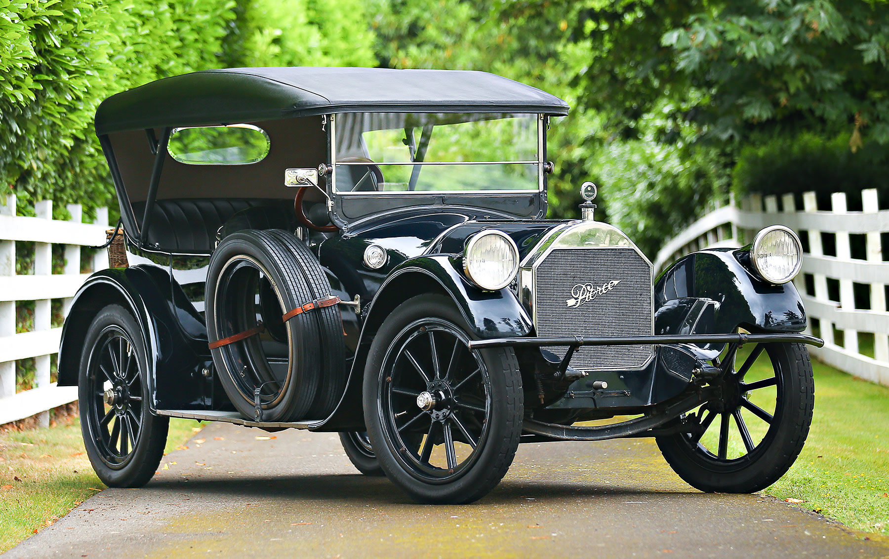 1916 Pierce-Arrow Model 38 Four-Passenger Touring