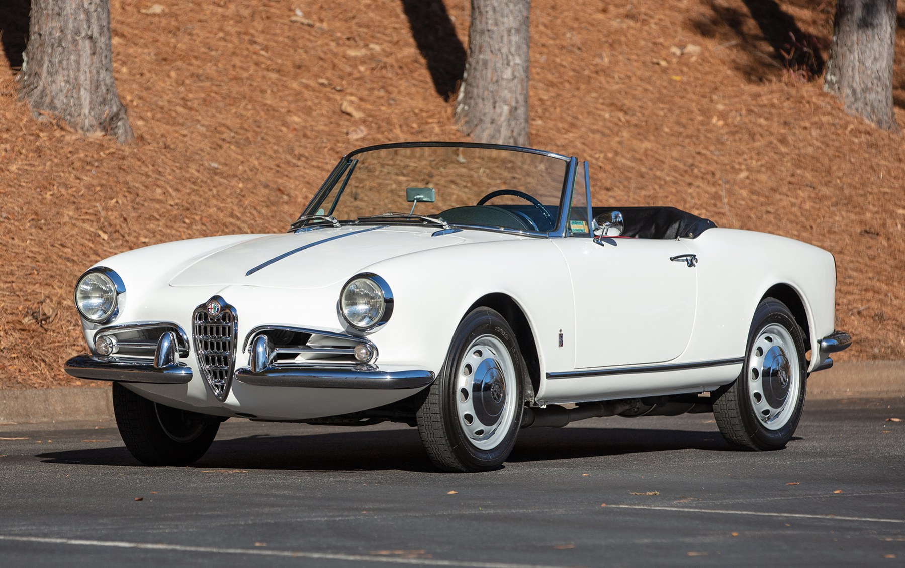 1961 Alfa Romeo Giulietta Spider Veloce