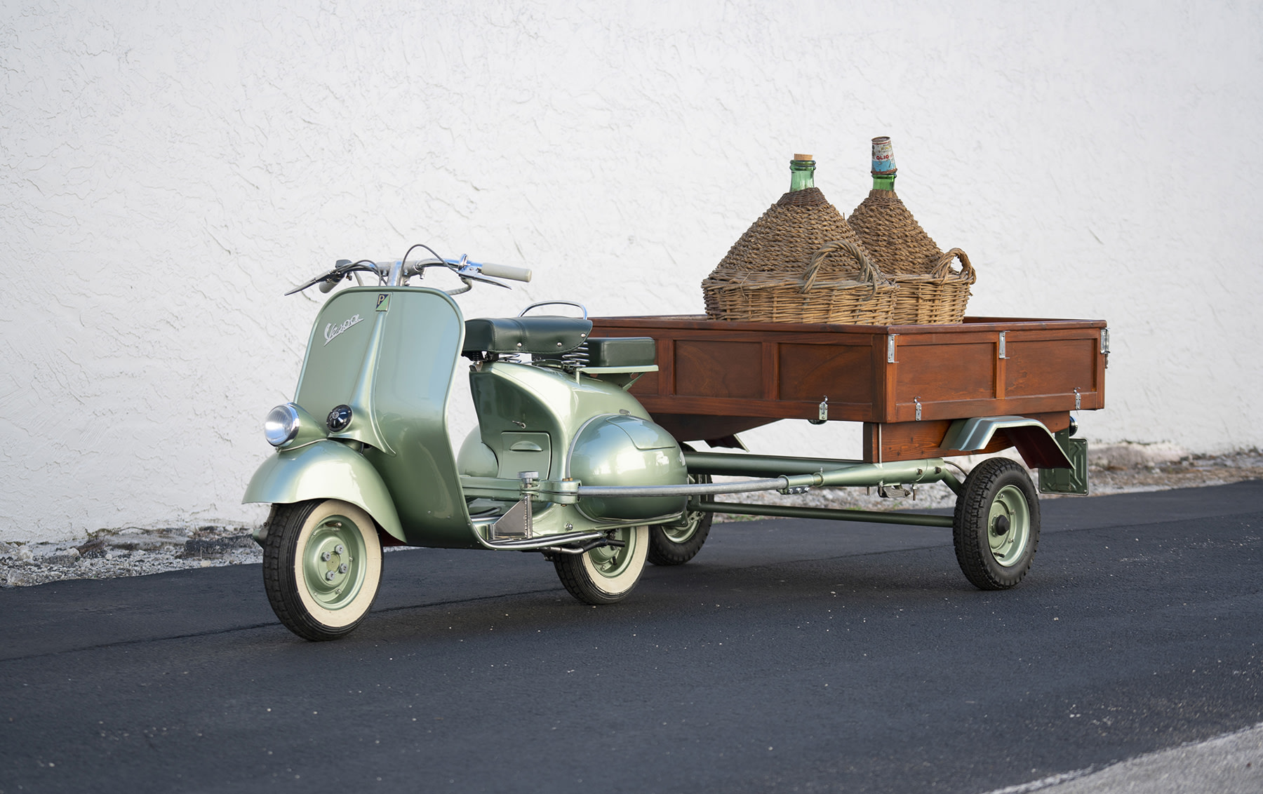 1952 Piaggio Vespa 125 and 'Stabil' Trailer