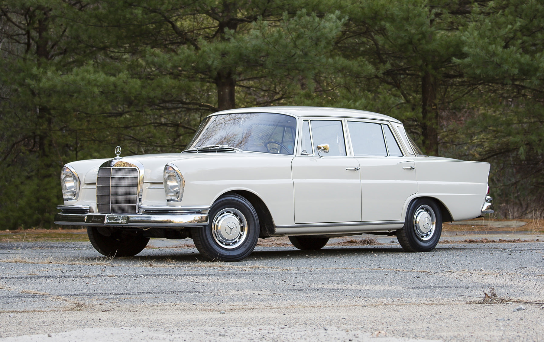 1967 Mercedes-Benz 230 S (FL23)