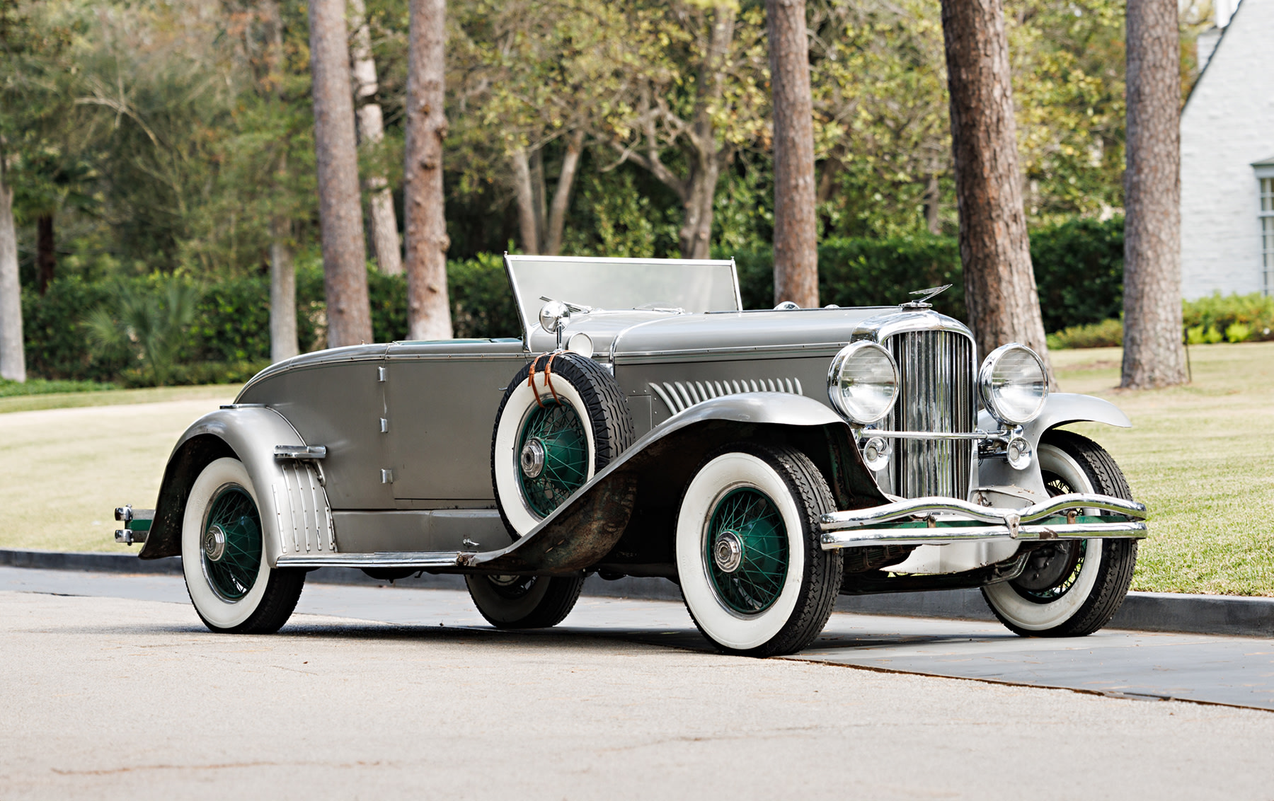 1931 Duesenberg Model J Disappearing-Top Convertible Coupe (FL24)