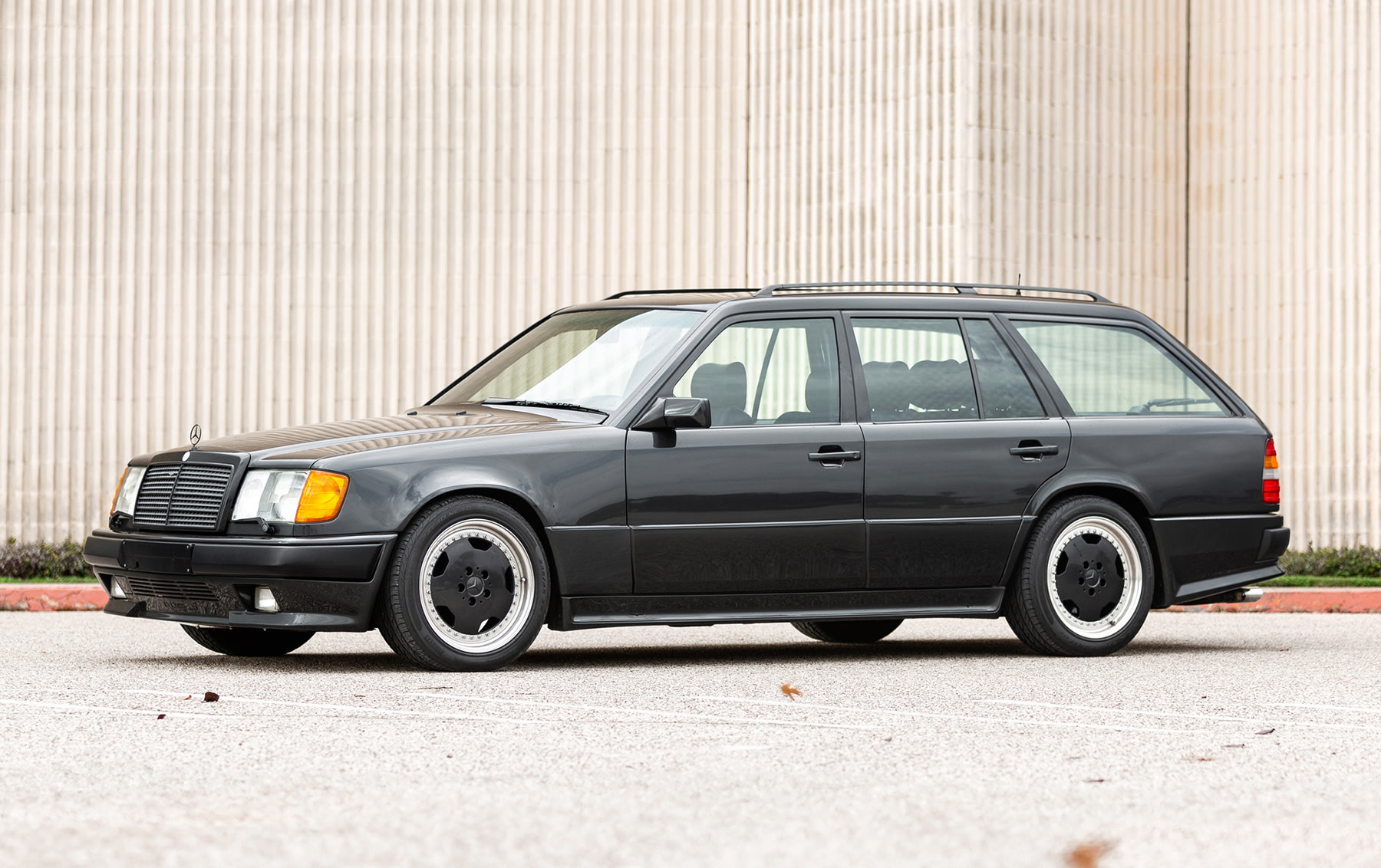 1991 Mercedes-Benz 300TE AMG 3.4-24