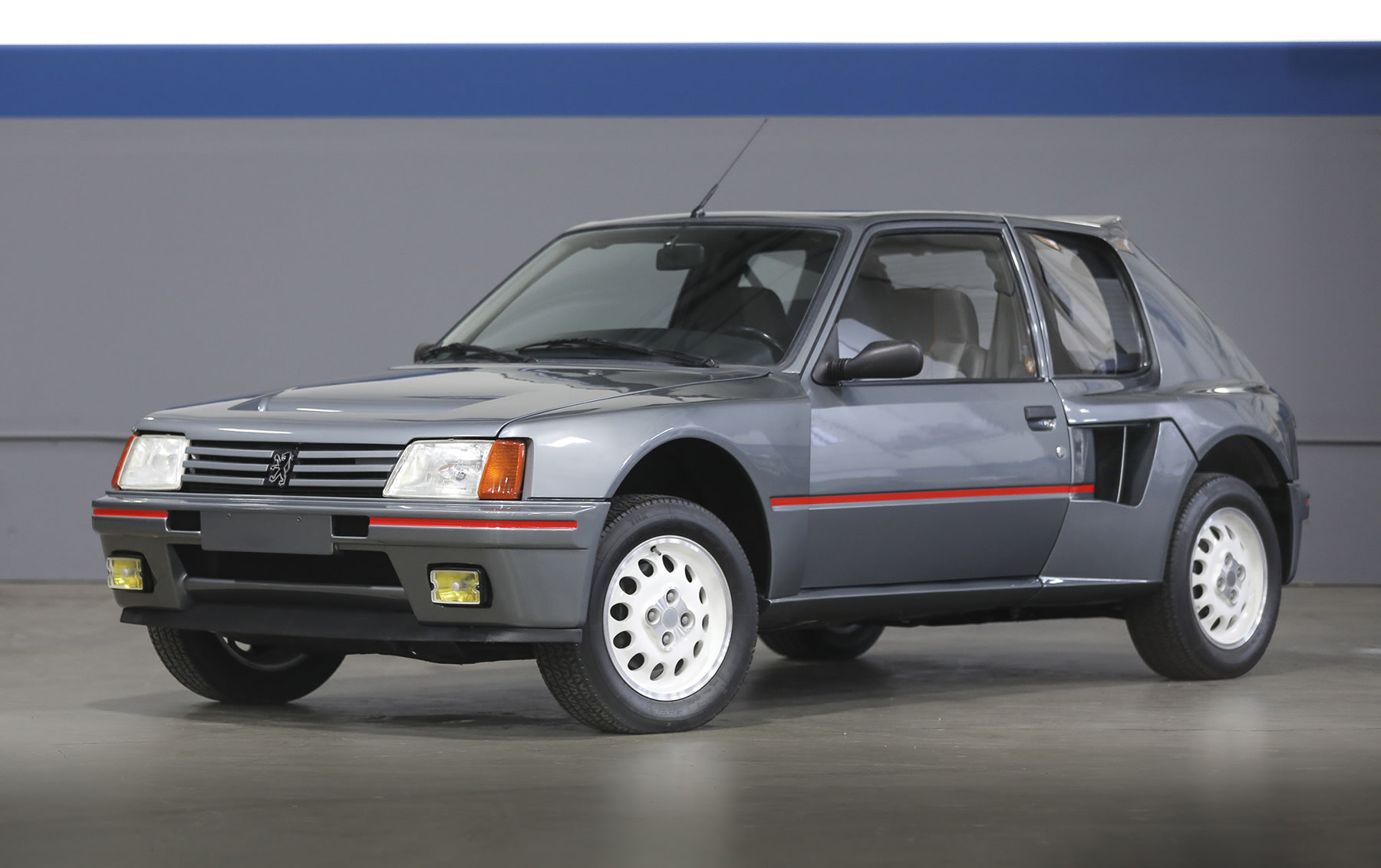 1984 Peugeot 205 T16 (FL24)