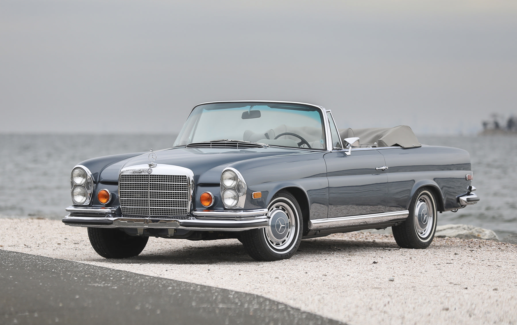 1971 Mercedes-Benz 280SE 3.5 Cabriolet (FL24)