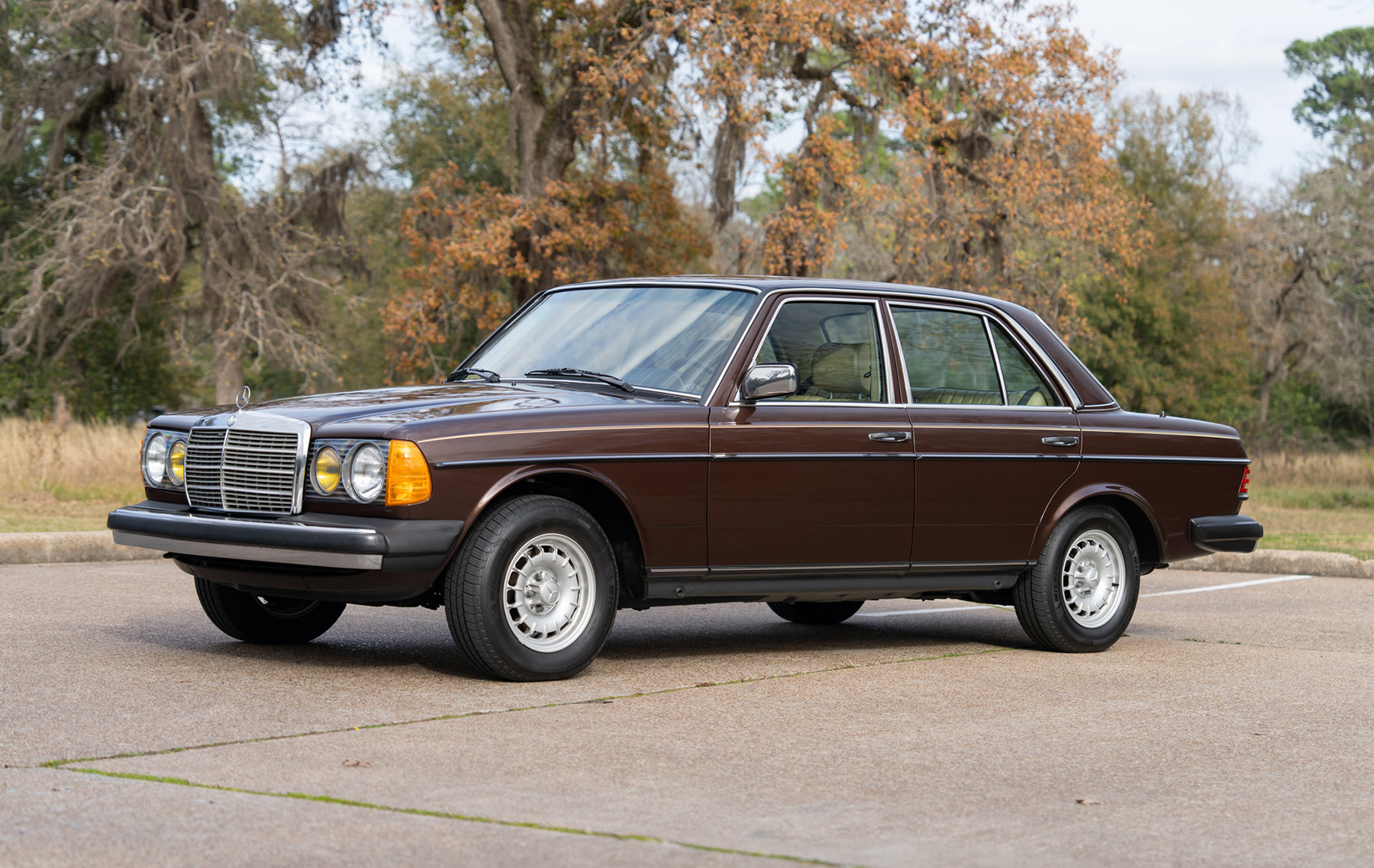 1984 Mercedes-Benz 300 D