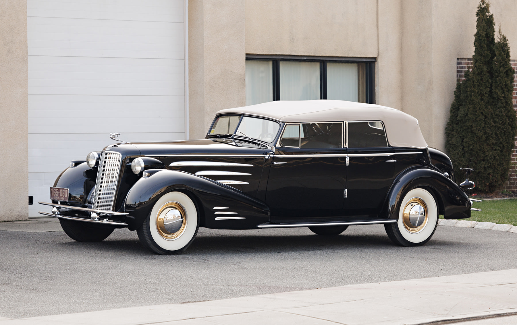 1934 Cadillac V-16 Convertible Sedan