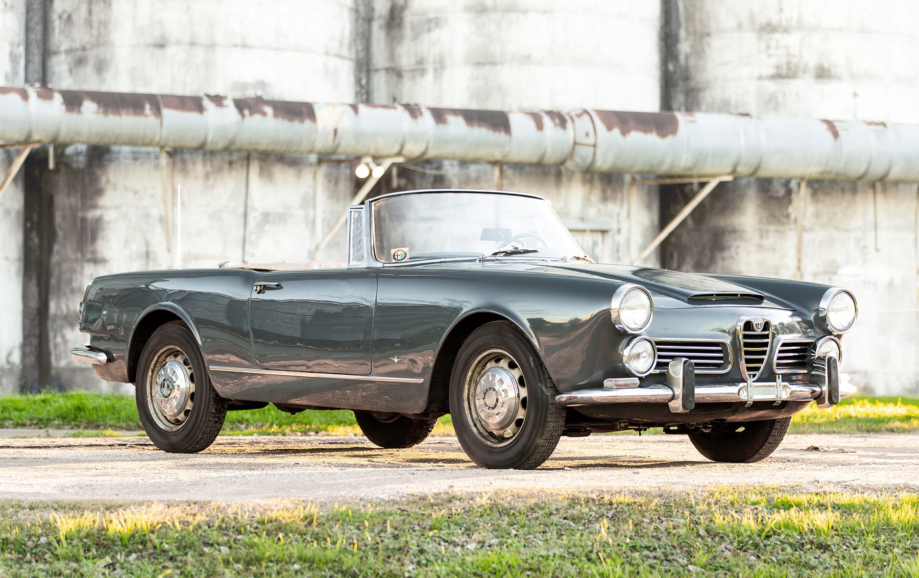 1963 Alfa Romeo 2600 Spider