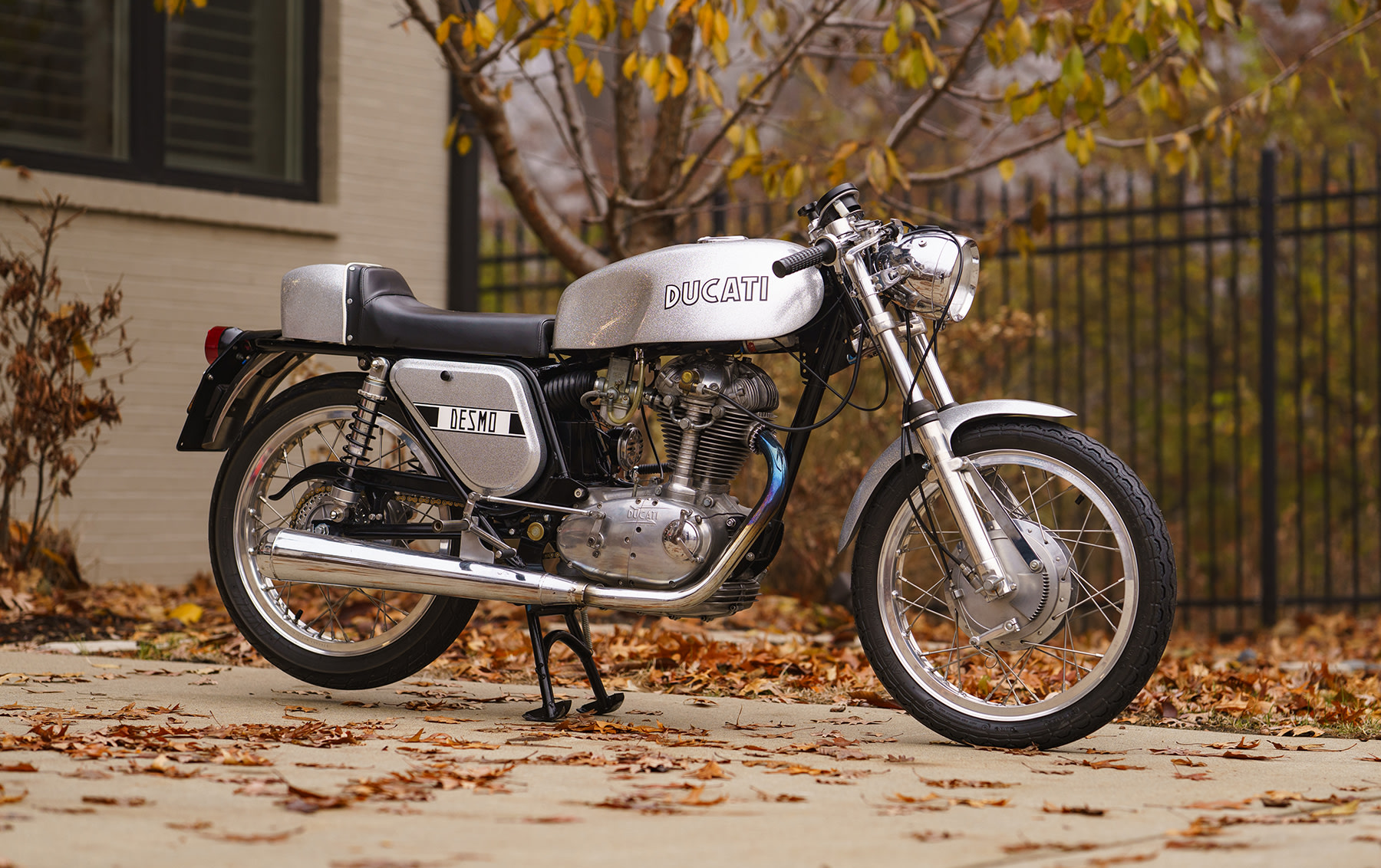 1971 Ducati 350 Desmo 'Silver Shotgun' (FL26)