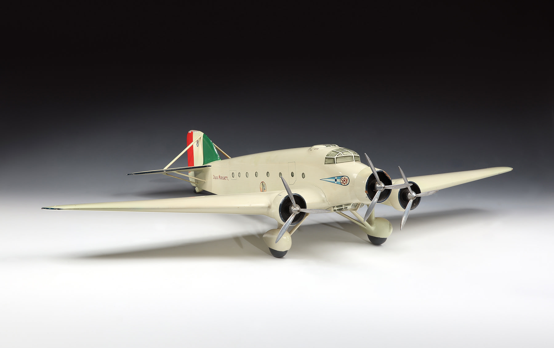Wooden Savoia-Marchetti S81 Pipistrello Model