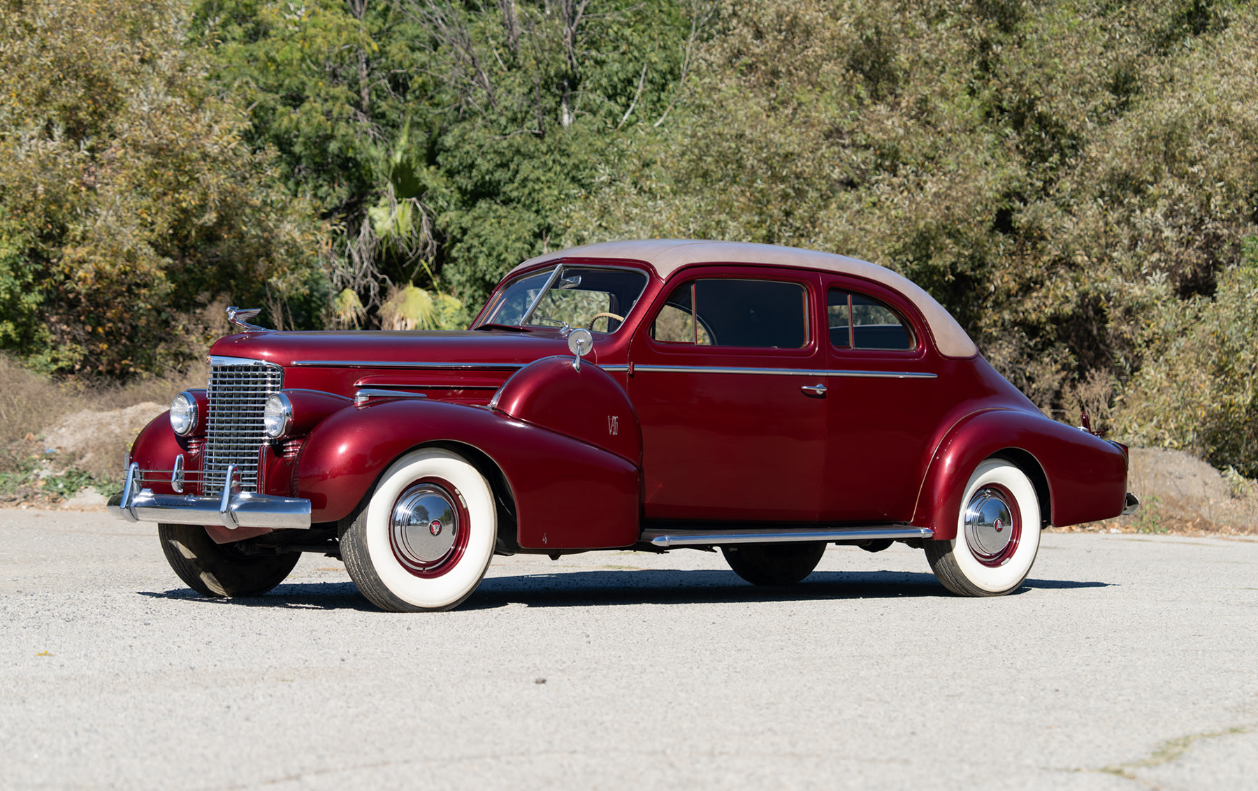 1940 Cadillac Series 90 V-16 Sport Coupe (O23G)