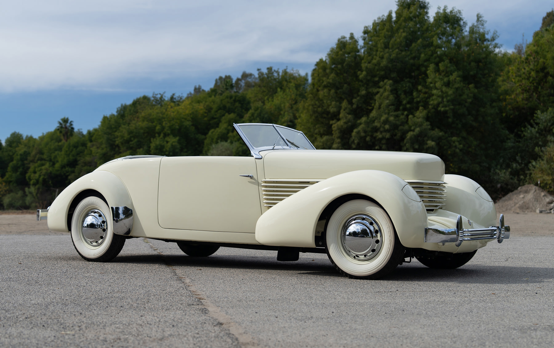 1937 Cord 812 Phaeton (O23G)