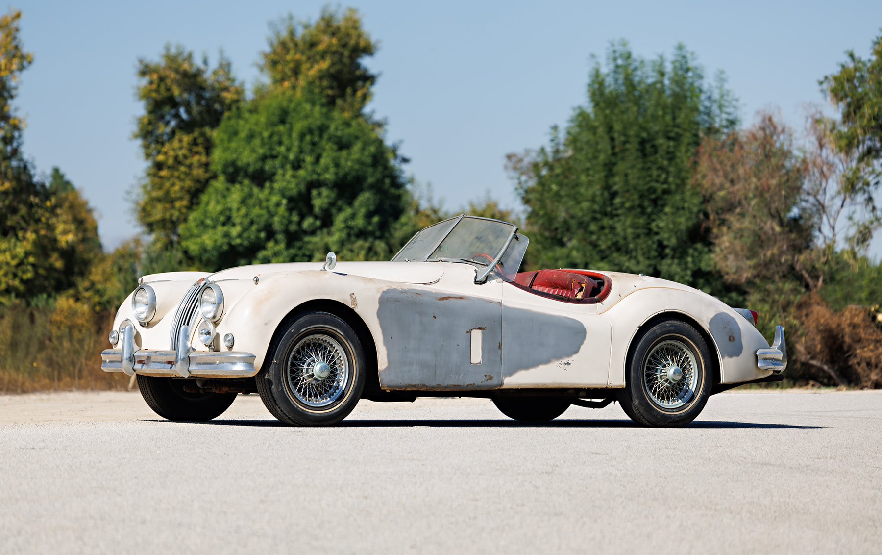 1956 Jaguar XK140 SE Roadster