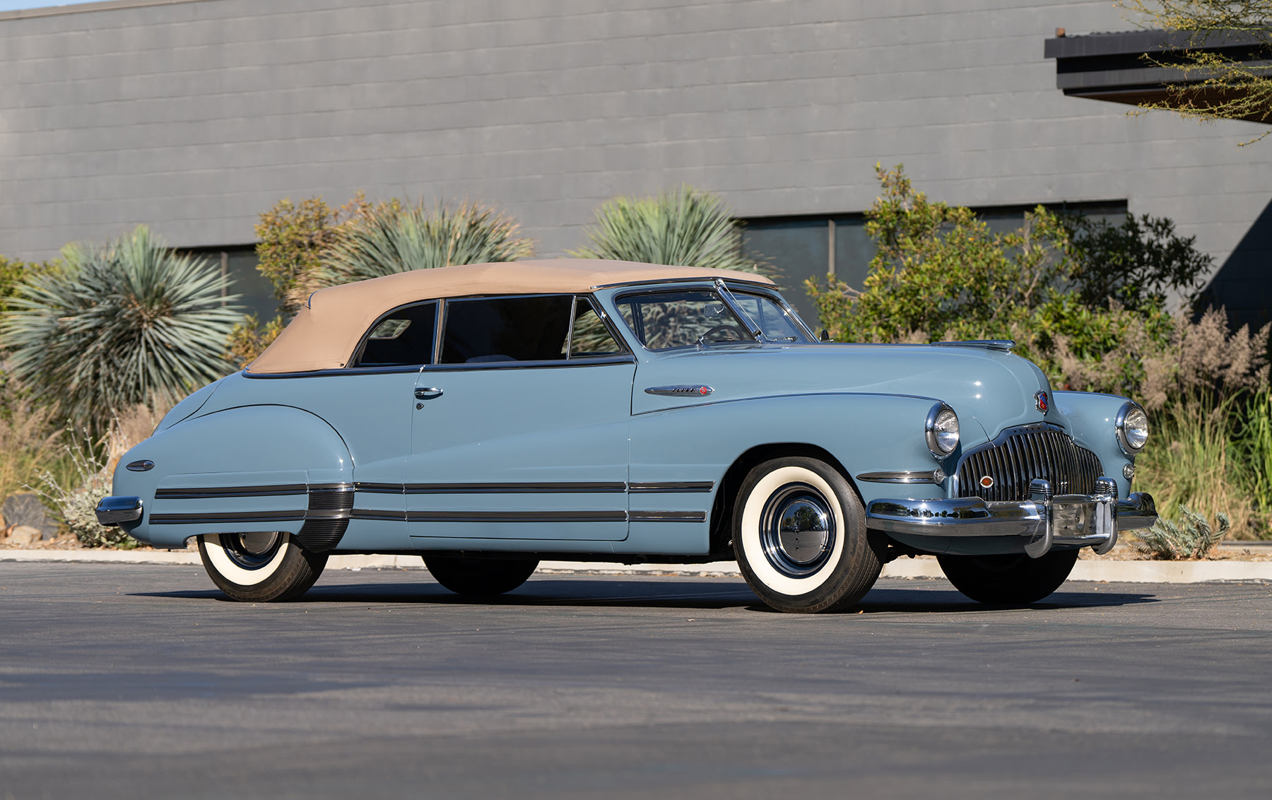 1942 Buick Series 50 Super Convertible Coupe