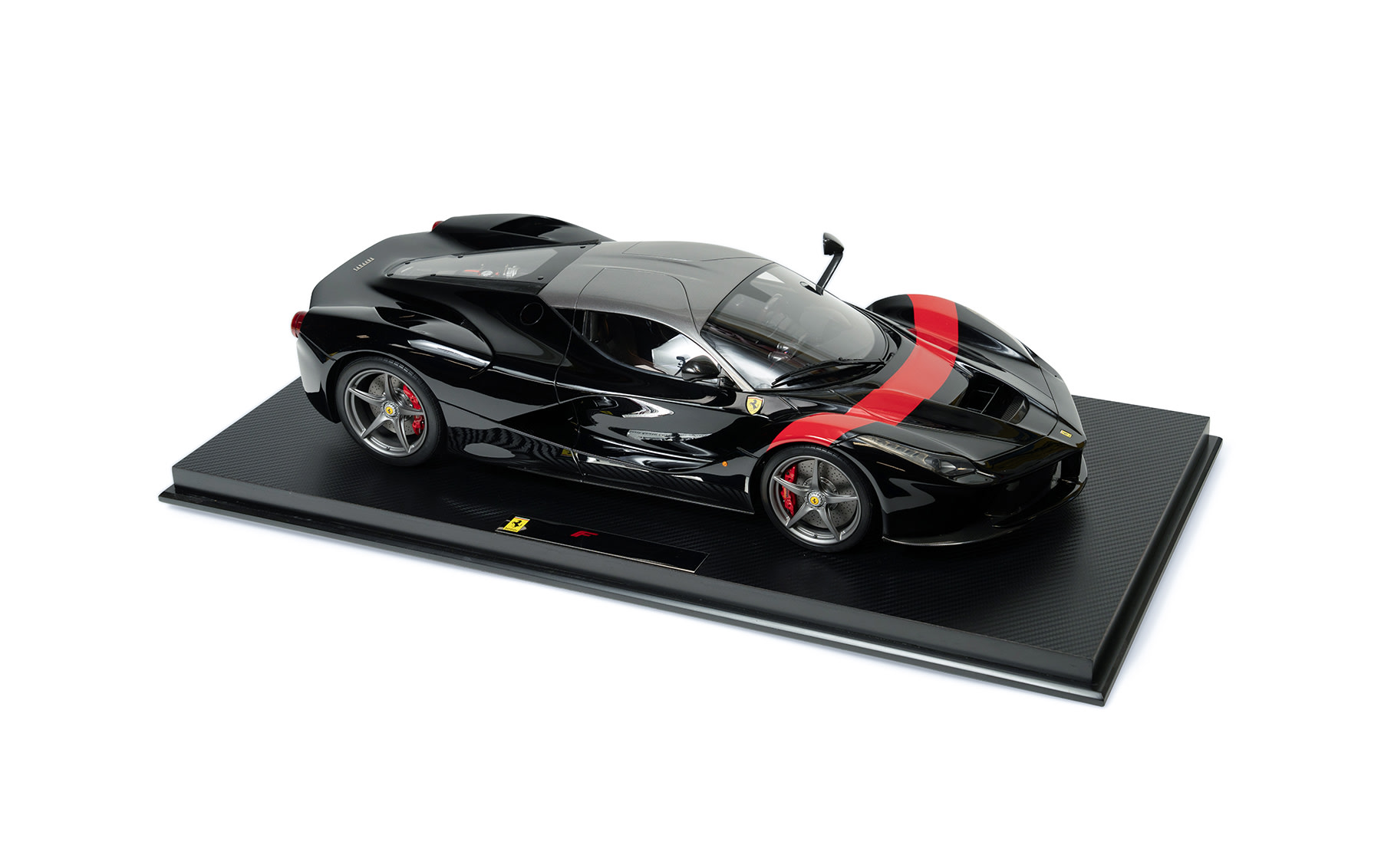 Amalgam Collection Ferrari La Ferrari 1:8 Scale Model