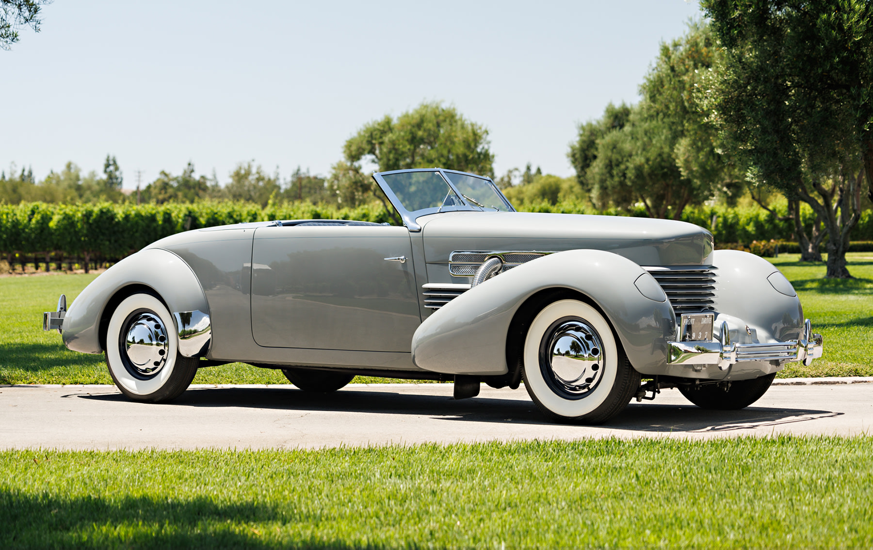 1937 Cord 812 S/C Cabriolet 'Sportsman' (PB22)