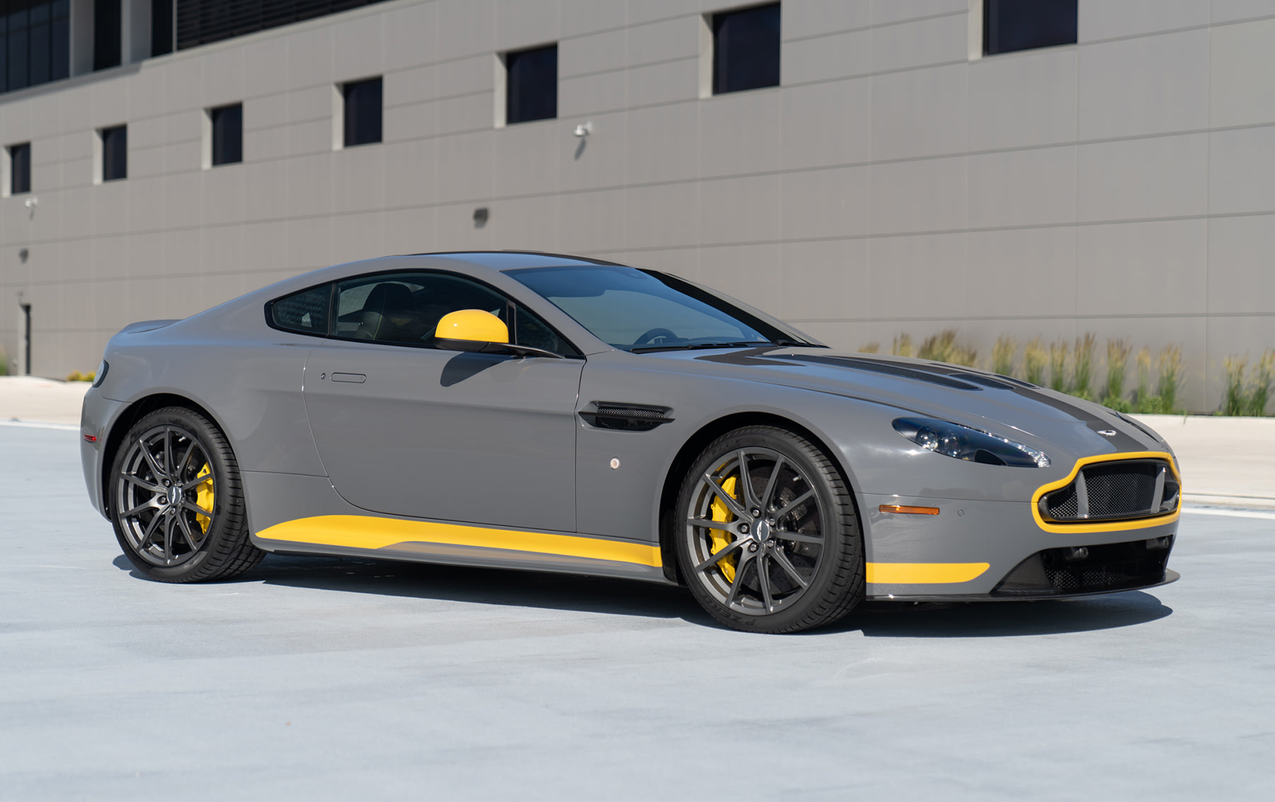 2017 Aston Martin V12 Vantage S