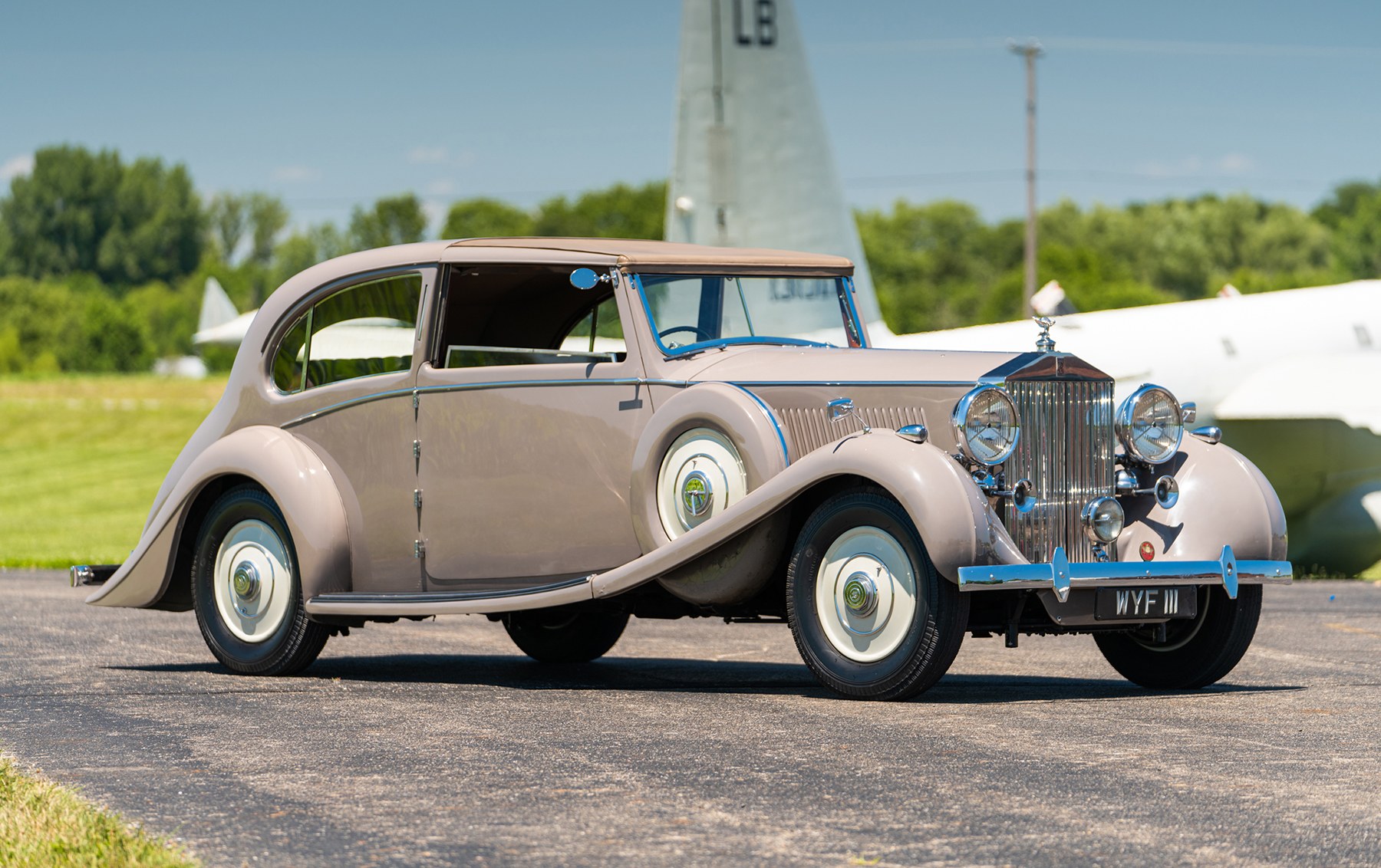 1937 Rolls-Royce Phantom III Sedanca Coupe