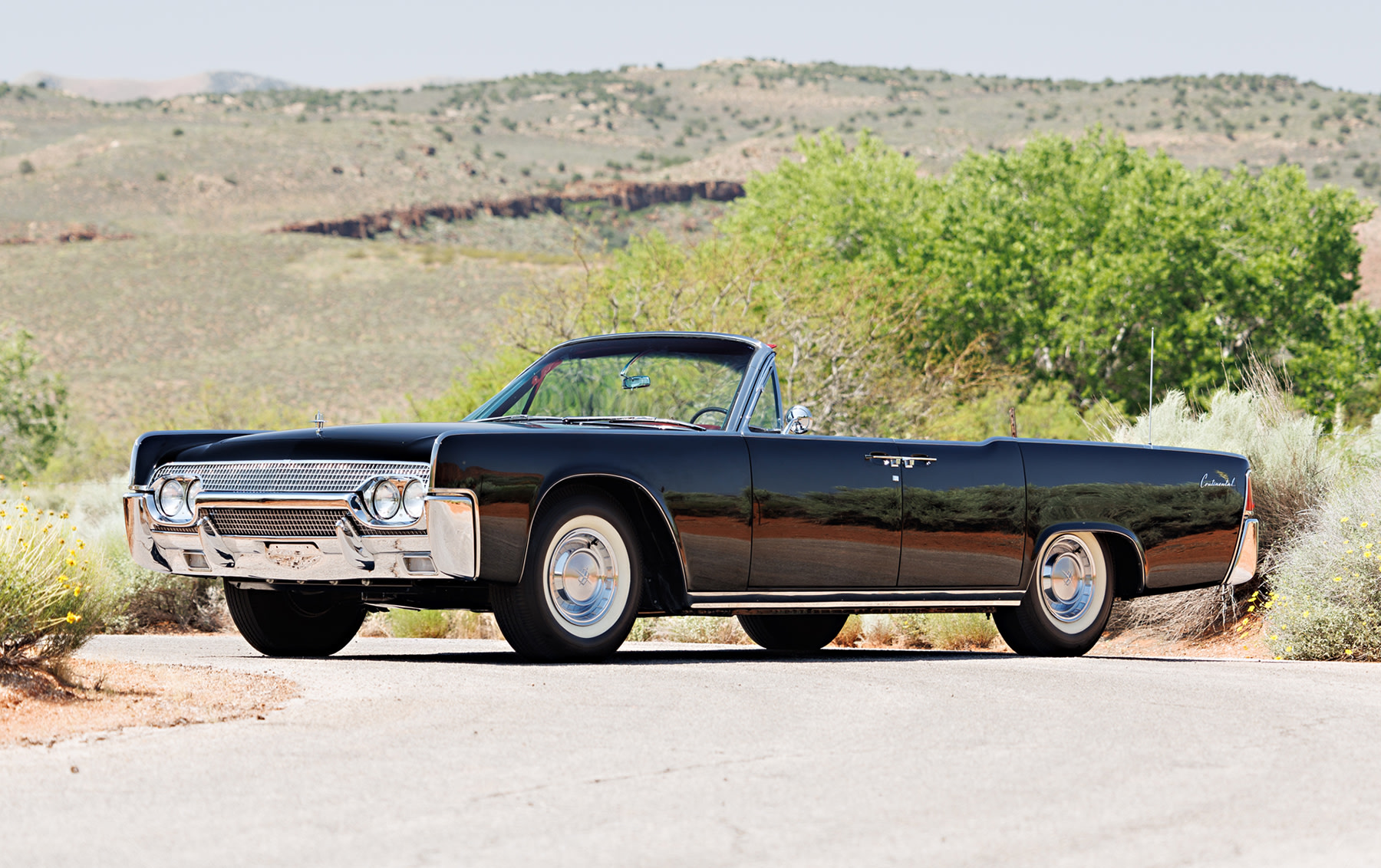 1961 Lincoln Continental Convertible (PB23)