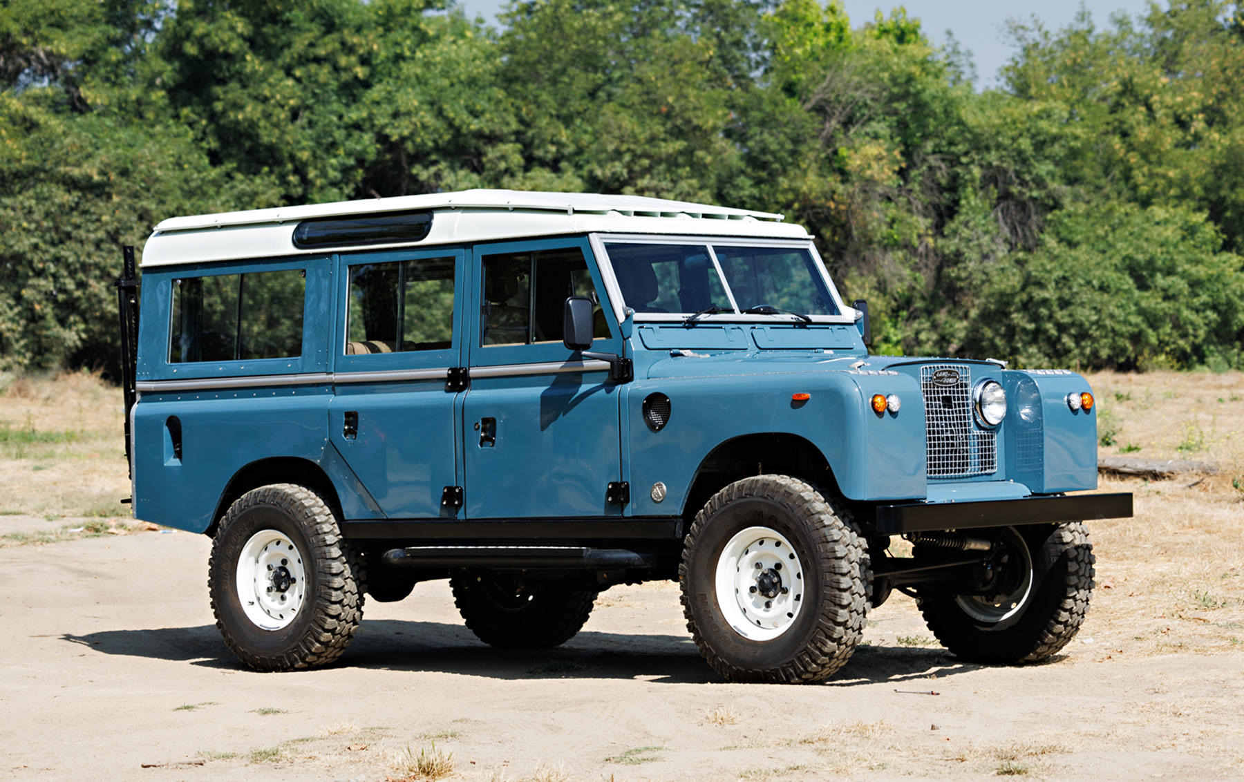 1965 Land Rover 109 Series IIA Station Wagon