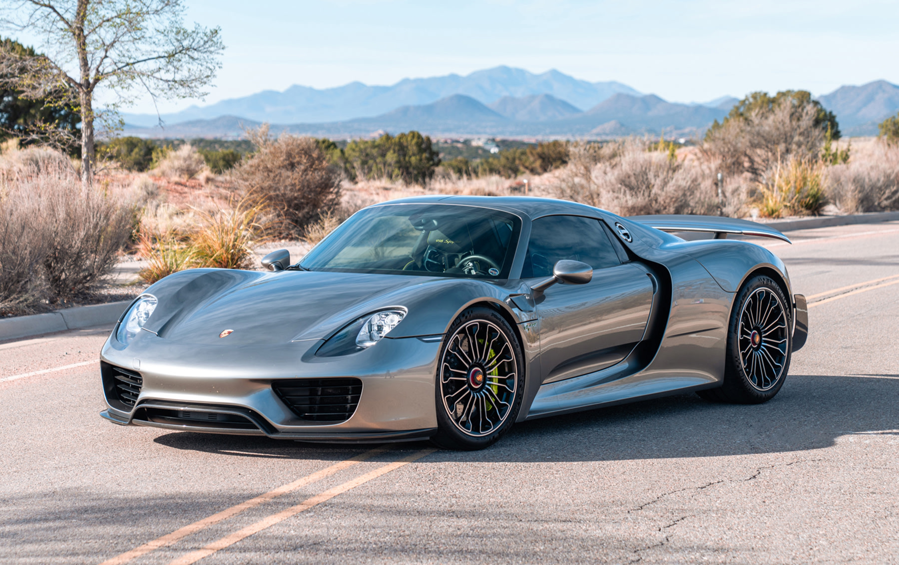 2015 Porsche 918 Spyder (PB24)