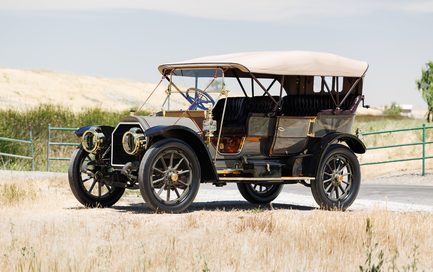 1910 Stearns 30/60 Five-Passenger Touring