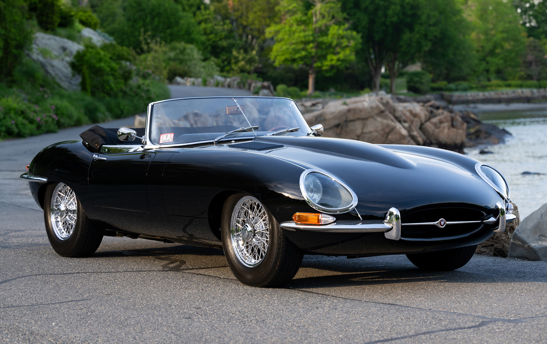 1966 Jaguar E-Type Series I 4.2-Litre Roadster (PB24)