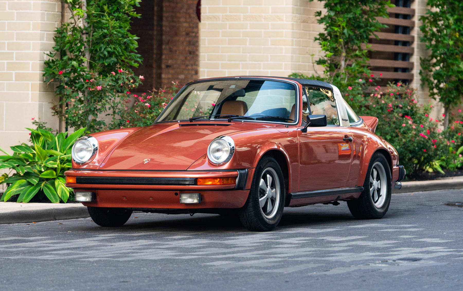 1974 Porsche 911 Carrera 2.7 Targa (PB24)