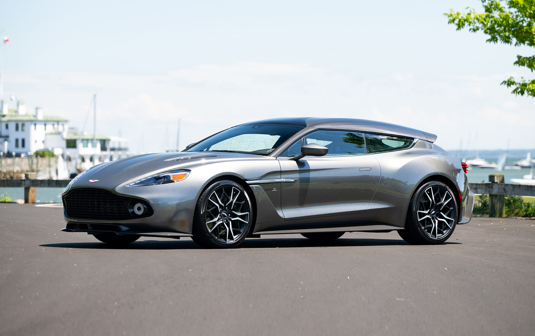 2019 Aston Martin Vanquish Zagato Shooting Brake