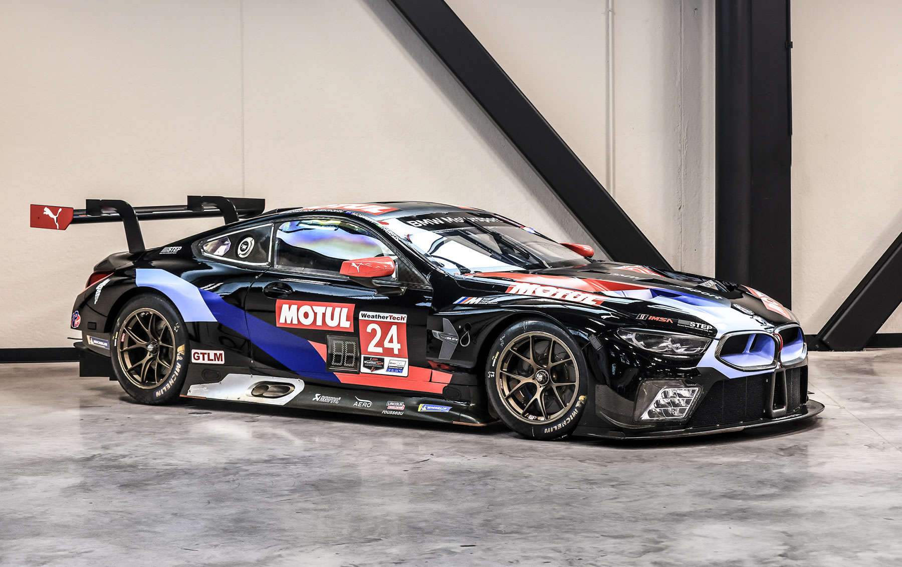 2019 BMW M8 GTE