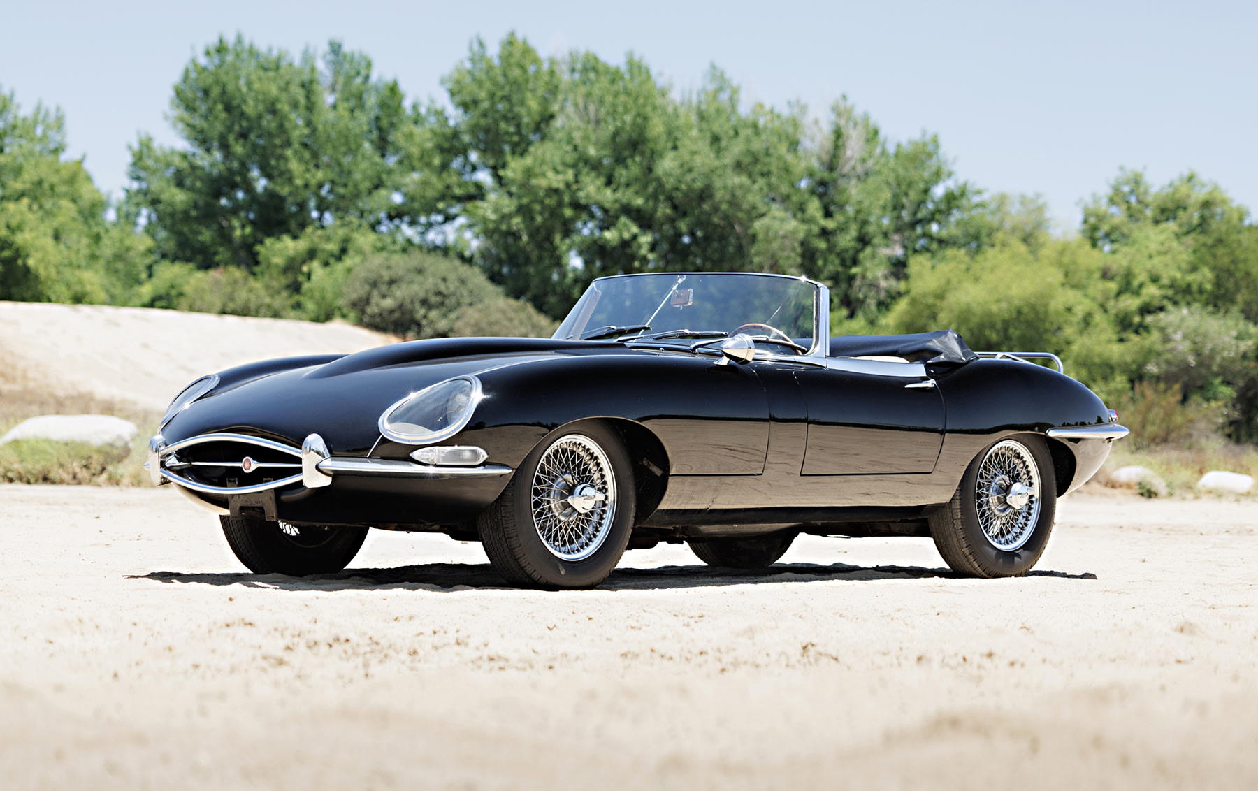 1966 Jaguar E-Type Series I 4.2-Litre Roadster (PB25-1)