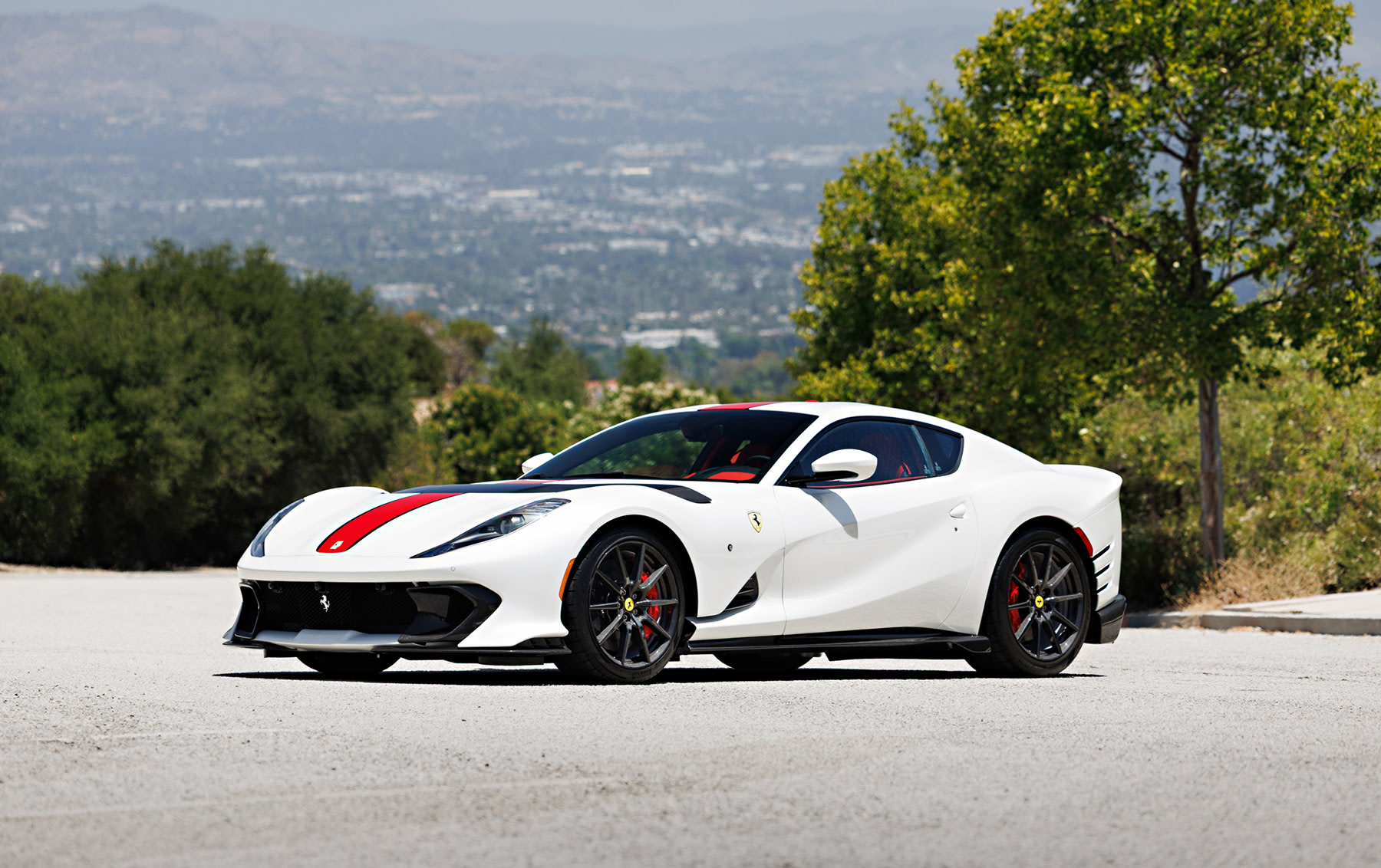 2024 Ferrari 812 Competizione