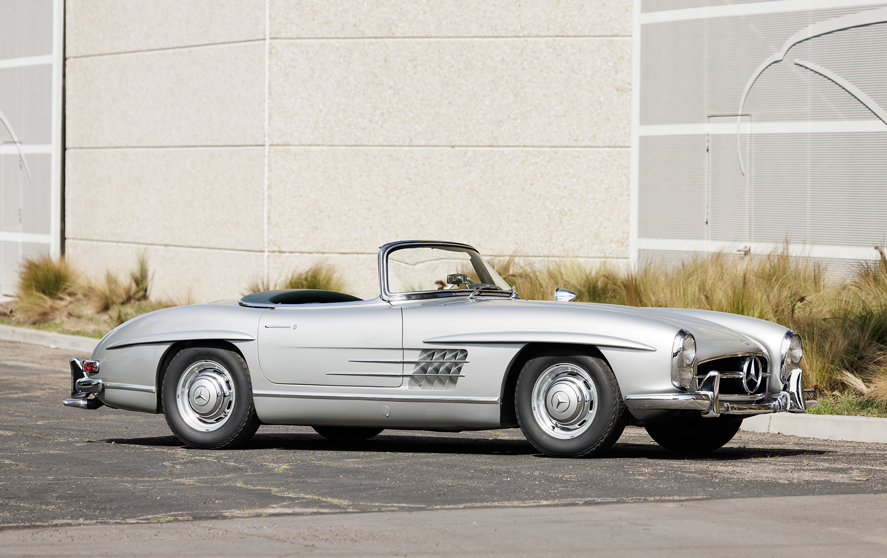 1957 Mercedes-Benz 300 SL Roadster (PM24)