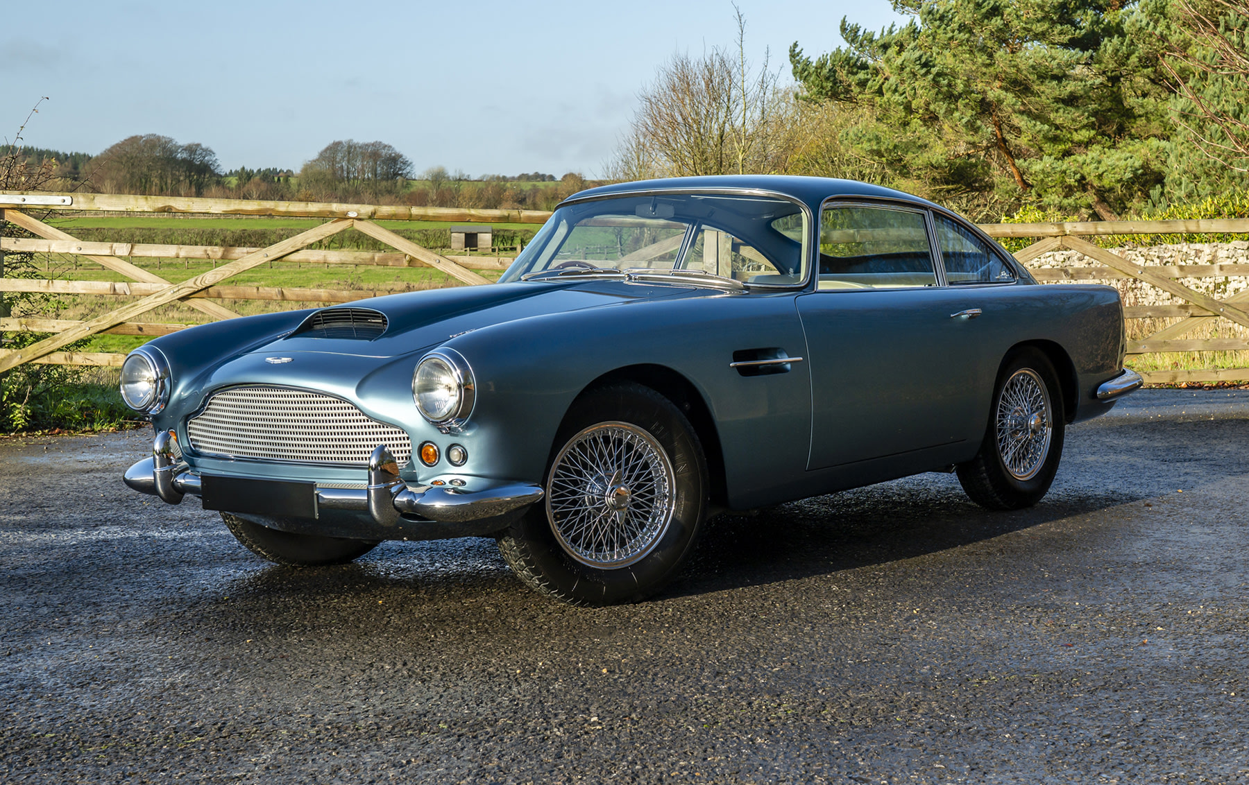 1960 Aston Martin DB4 Series II (RP26)