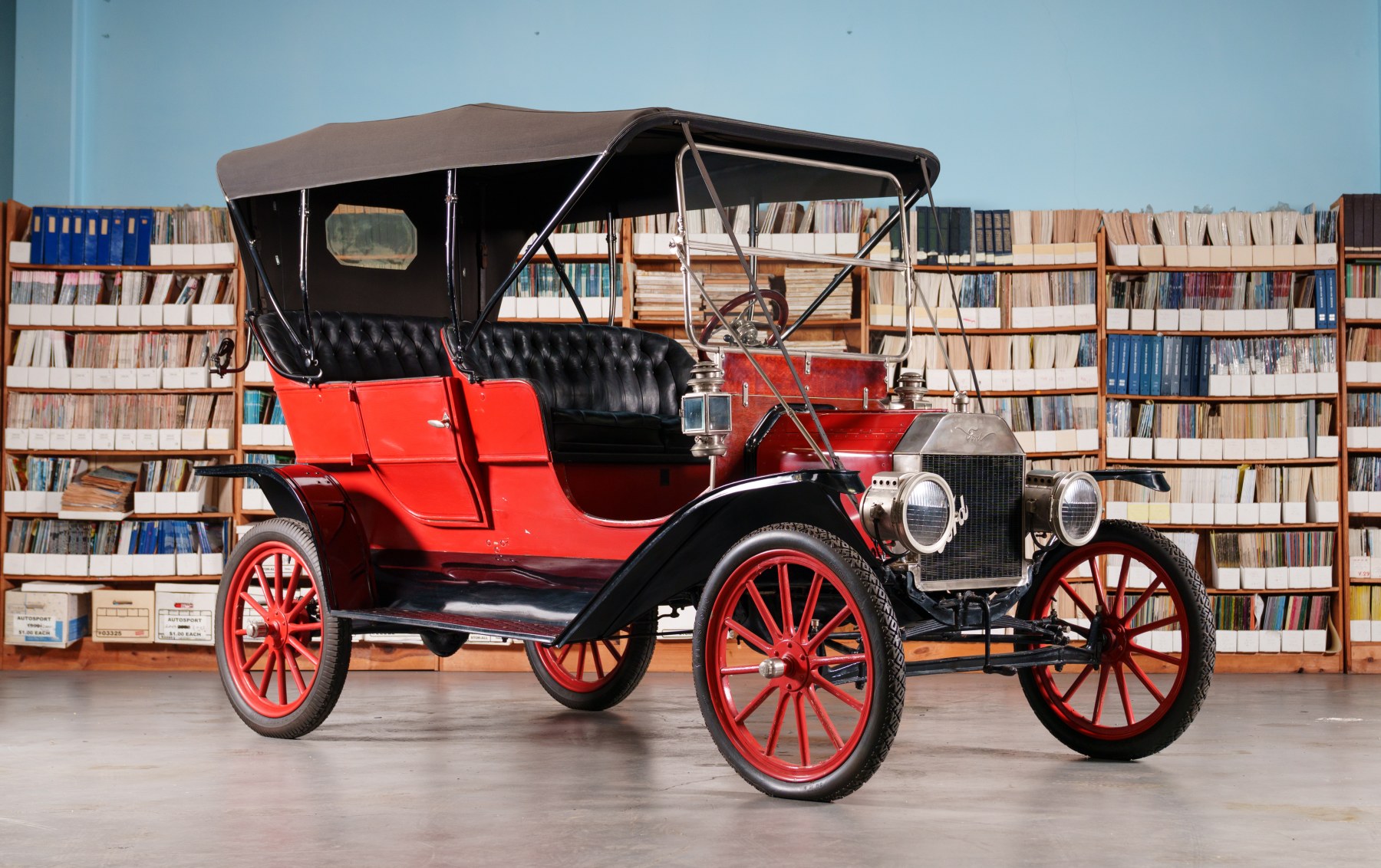 1910 Ford Model T Touring (SL25)
