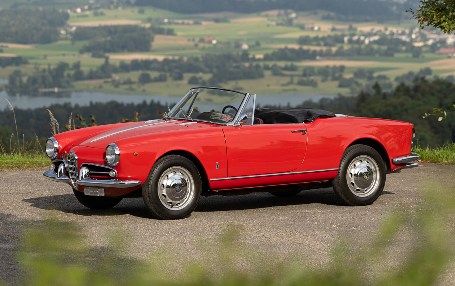 1961 Alfa Romeo Giulietta Spider (UK24)