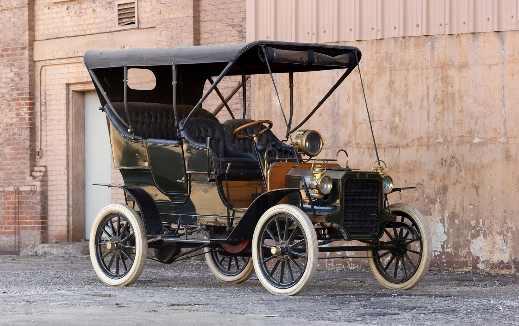 1905 REO Five-Passenger Detachable Tonneau