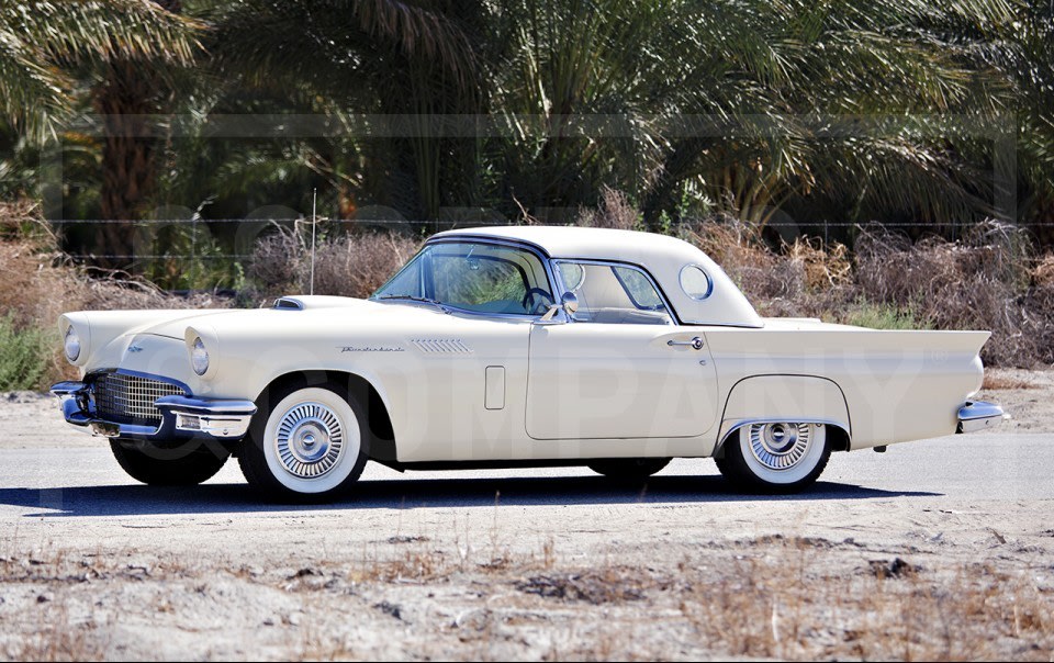 1957 Ford Thunderbird-10