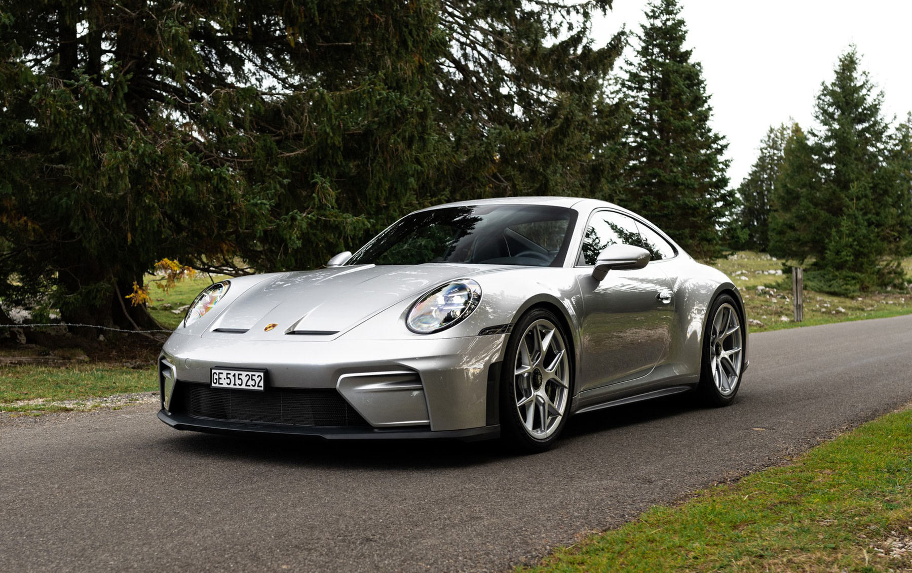 2026 Porsche 992 GT3 Touring — photo 1 of 1