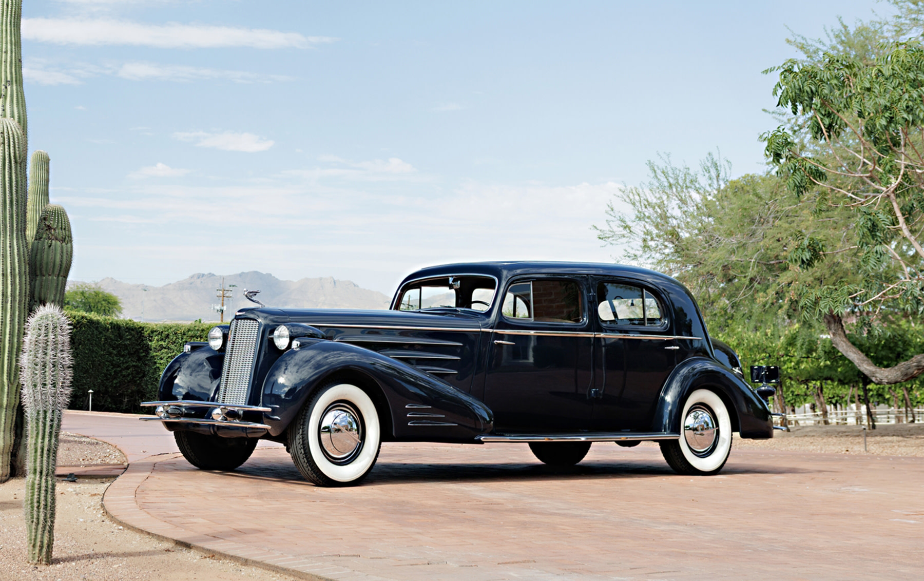 1934 Cadillac V-16 Series 452D Town Sedan — photo 1 of 1