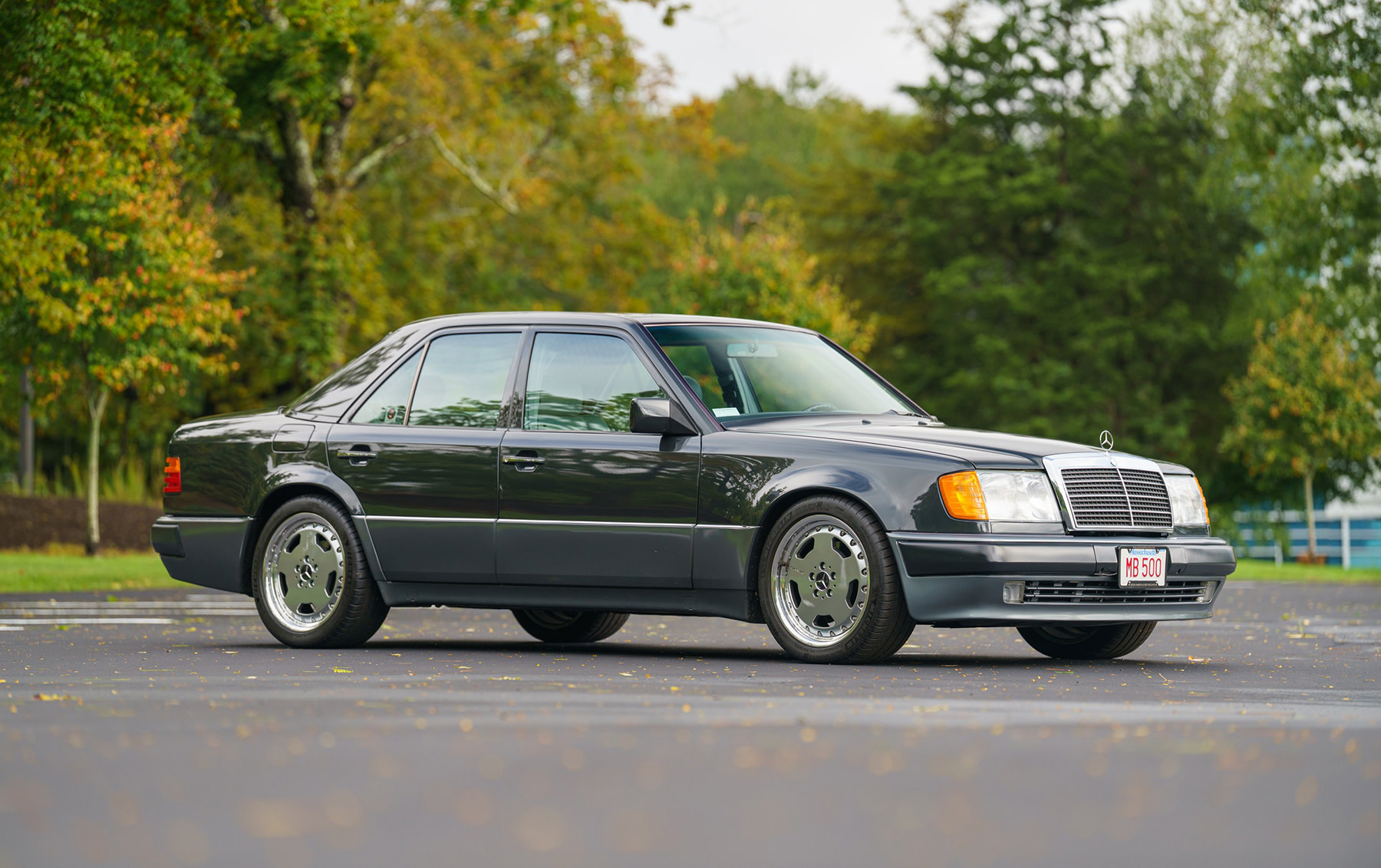1992 Mercedes-Benz 500E — photo 1 of 1